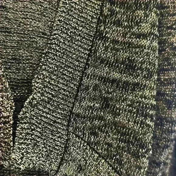 Women Top - Picture 3 of 5